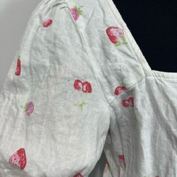 BP Puff Sleeve Crop Top in Tossed Berrries Medium - Picture 3 of 16